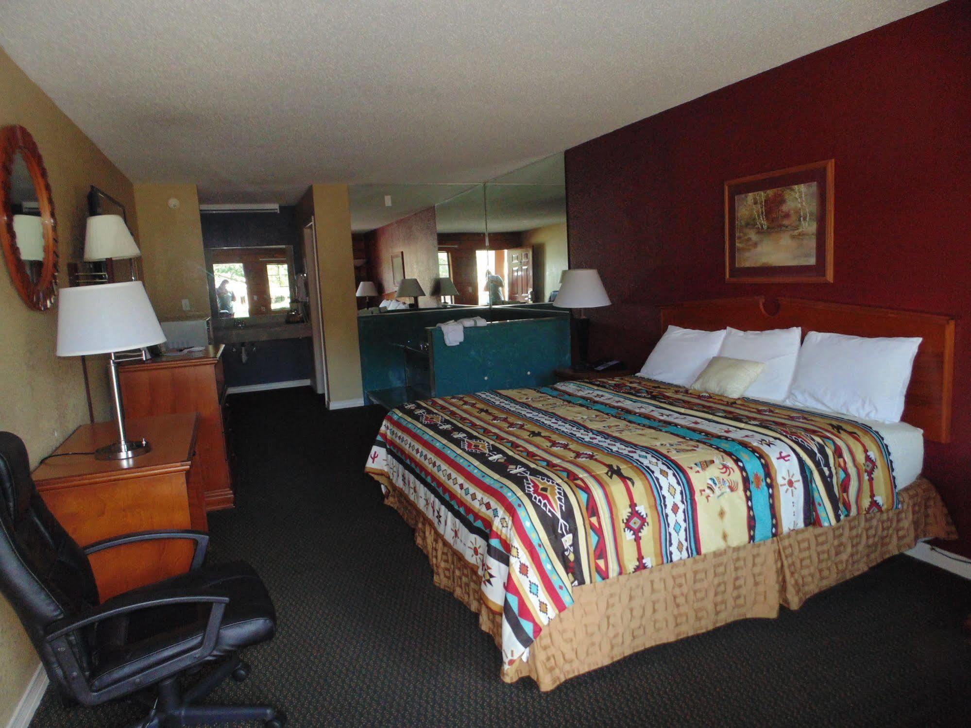 Log Cabin Inn Bay Minette Dış mekan fotoğraf
