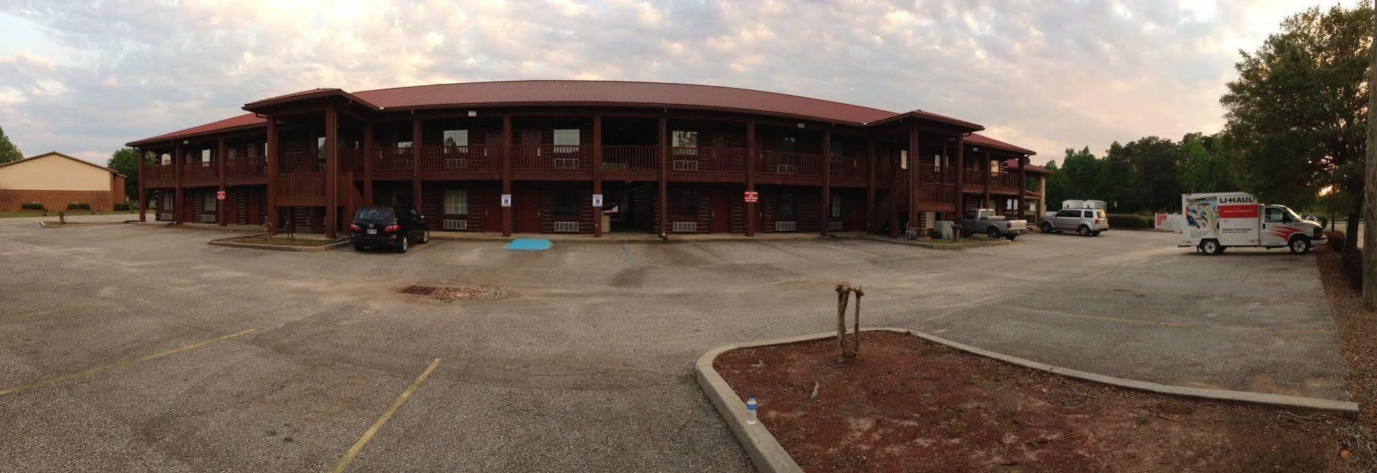 Log Cabin Inn Bay Minette Dış mekan fotoğraf