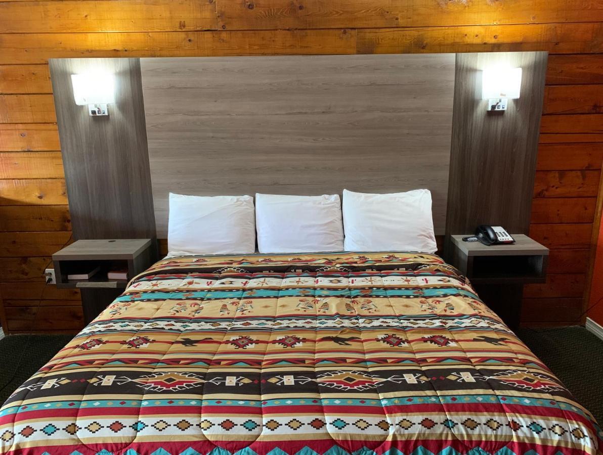 Log Cabin Inn Bay Minette Dış mekan fotoğraf