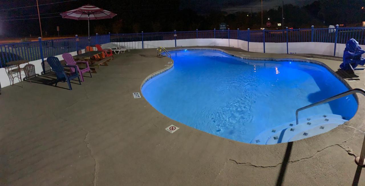 Log Cabin Inn Bay Minette Dış mekan fotoğraf